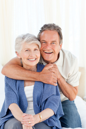 Man with mother discussing early retirement 